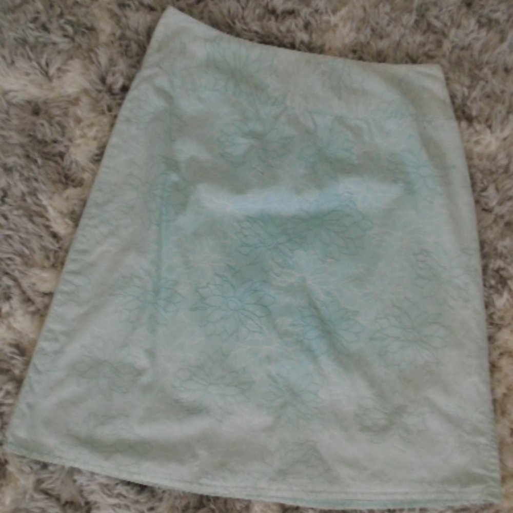 Casual Corner Annex Petite Skirt - size 4